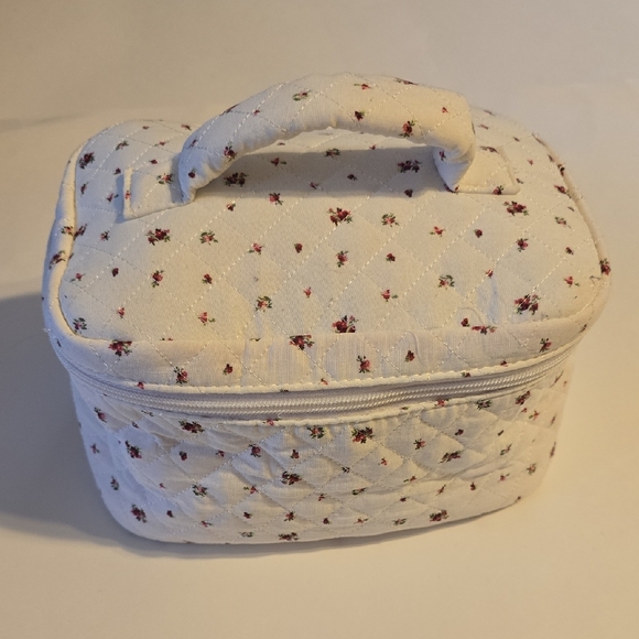 Wild Fable Makeup Pouch - Picture 3 of 7